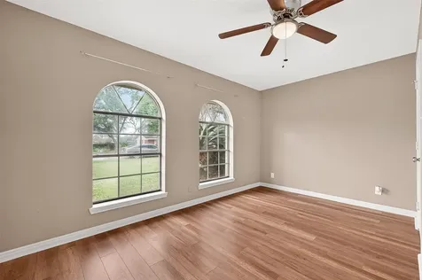 5607 Avenue M 1/2 Santa Fe TX 77510