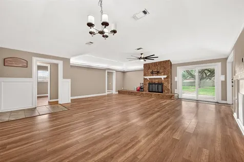 5607 Avenue M 1/2 Santa Fe TX 77510