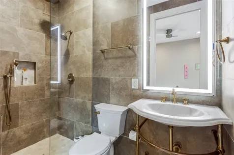 3850 Sundance Hill Lane Sugar Land TX 77479