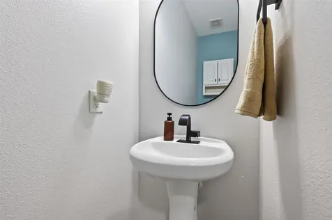 4492 Gran Canary Drive League City TX 77573