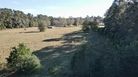 585 County Road 3796 Cleveland TX 77328