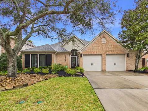 2909 Autumn Cove Court Friendswood TX 77546