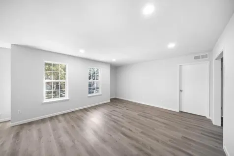 353 N Post Oak Lane 729 Houston TX 77024
