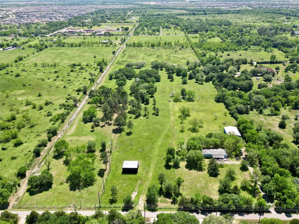 4304 Fcr 78 Rosharon TX 77583