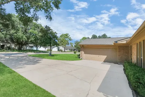 11506 Barwood Bend Drive Houston TX 77065
