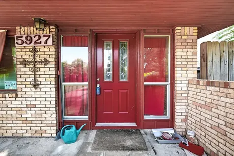 5927 Clarewood Drive Houston TX 77081