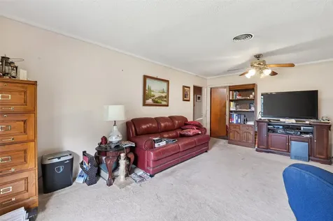 5927 Clarewood Drive Houston TX 77081