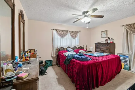 5927 Clarewood Drive Houston TX 77081