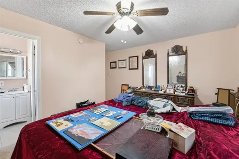 5927 Clarewood Drive Houston TX 77081