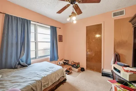5927 Clarewood Drive Houston TX 77081