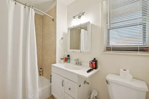 5927 Clarewood Drive Houston TX 77081