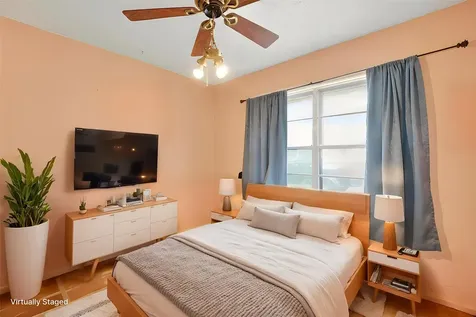 5927 Clarewood Drive Houston TX 77081