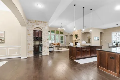 123 Del Monte Pines Drive Montgomery TX 77316