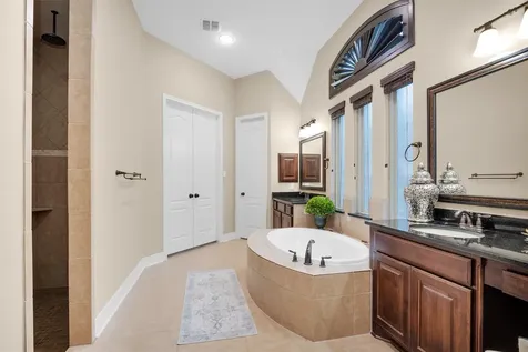 123 Del Monte Pines Drive Montgomery TX 77316