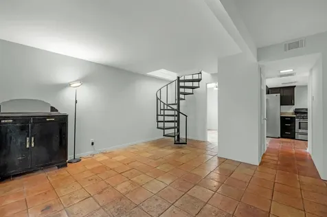 2415 Columbia Street Houston TX 77008