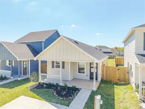 16802 N Marie Village Drive Conroe TX 77306