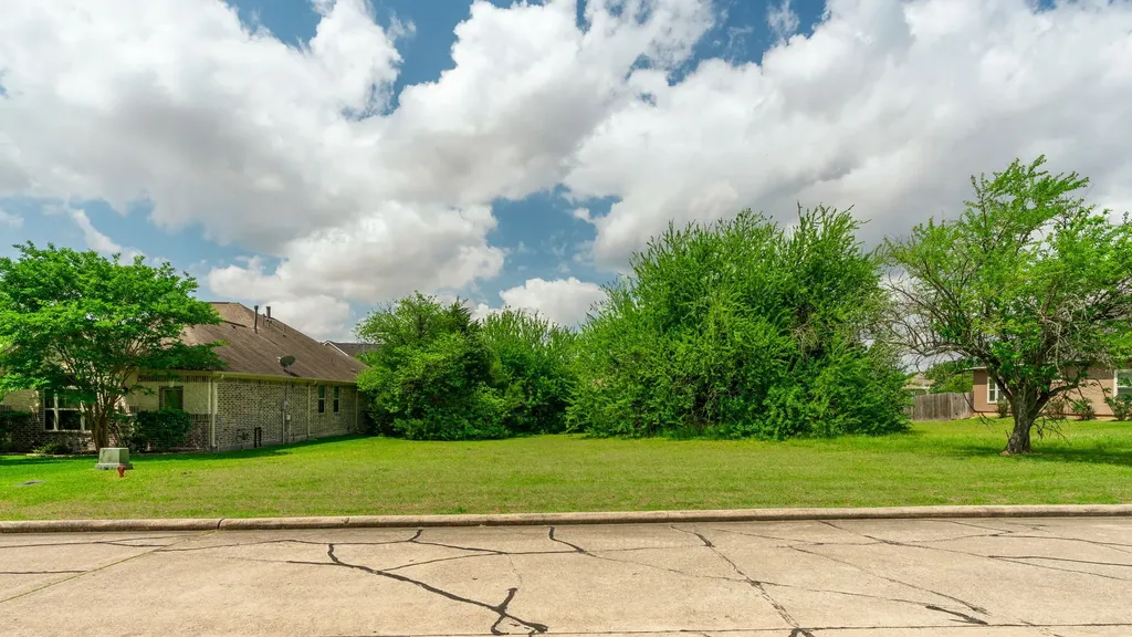 29 Bermuda Circle Montgomery TX 77356