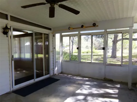 504 N West Street Weimar TX 78962