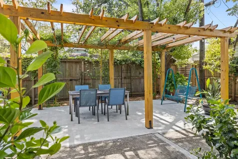 1526 Lawson Street Houston TX 77023