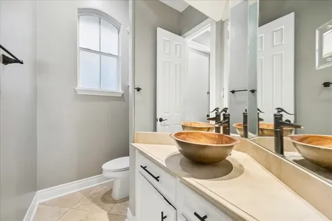 4909 Spruce Street Bellaire TX 77401