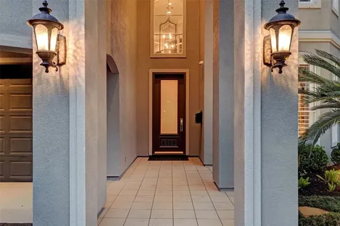 4909 Spruce Street Bellaire TX 77401