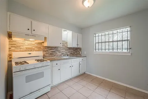 9302 Fairland Drive Houston TX 77051