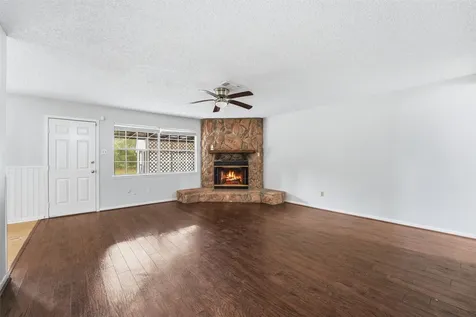 430 Eastwood Drive New Caney TX 77357
