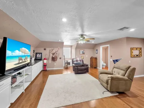 520 Meadow Lane Winnie TX 77665