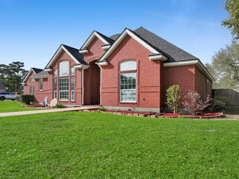 520 Meadow Lane Winnie TX 77665