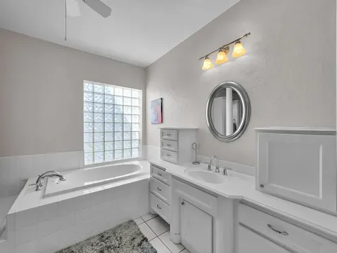 520 Meadow Lane Winnie TX 77665