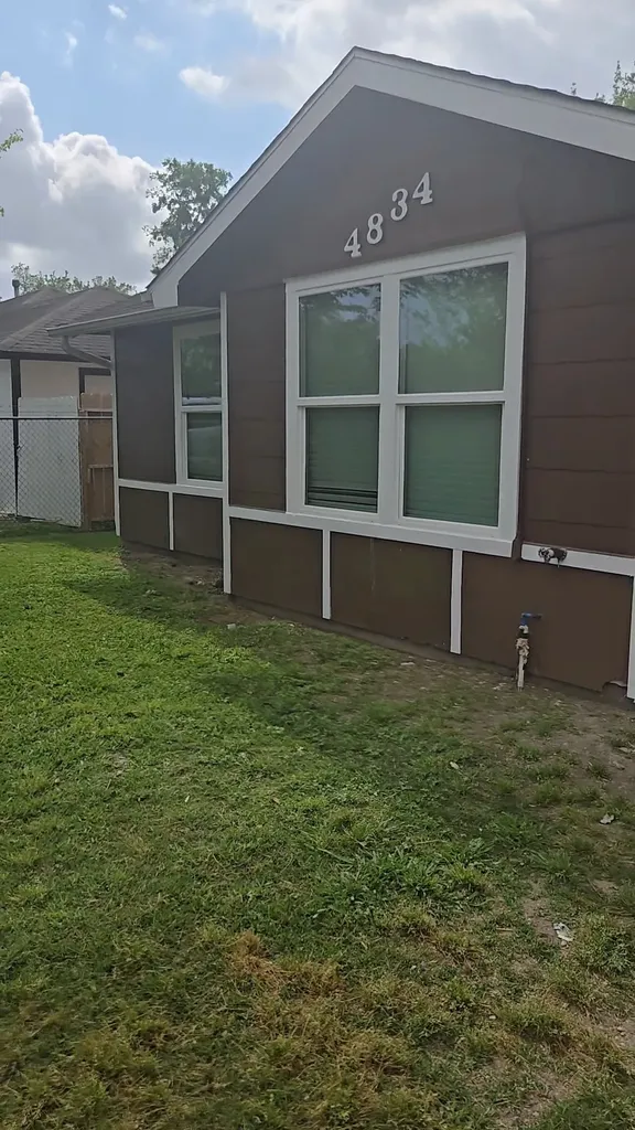 4834 Clover Street Houston TX 77033