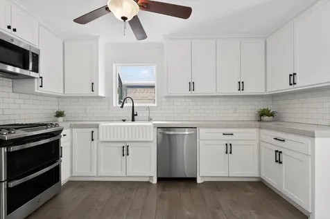 417 W Hillary Circle Sugar Land TX 77498
