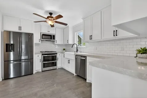 417 W Hillary Circle Sugar Land TX 77498