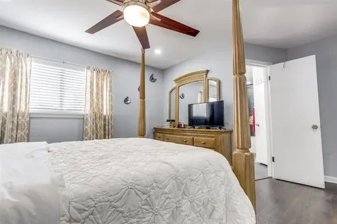 605 S Remington Drive Angleton TX 77515