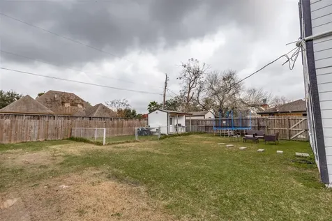 605 S Remington Drive Angleton TX 77515