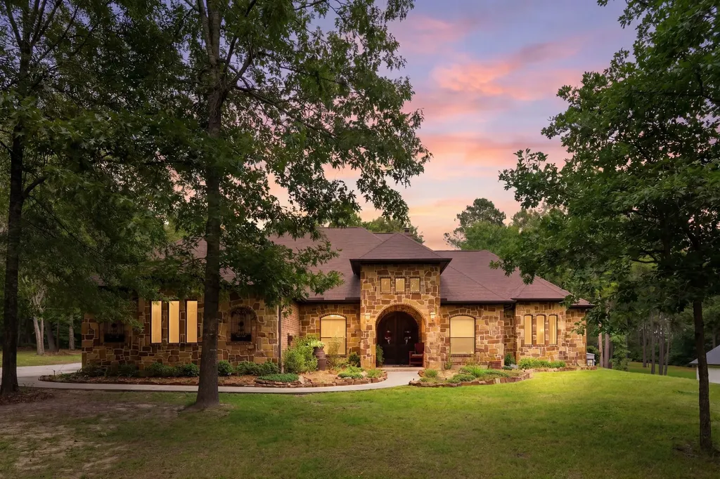 156 Dedication Trail Huntsville TX 77340
