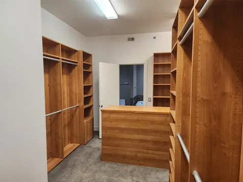 5005 Hidalgo Street 601 Houston TX 77056