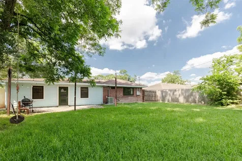 6131 Grape Street Houston TX 77074