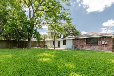 6131 Grape Street Houston TX 77074