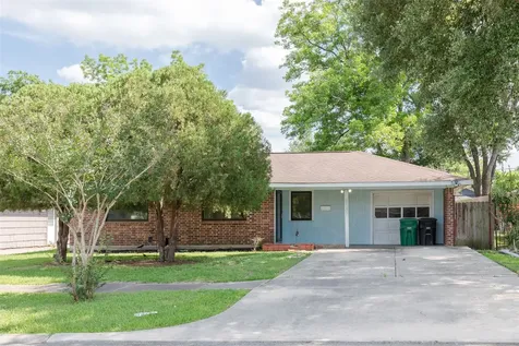 6131 Grape Street Houston TX 77074