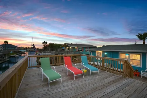 16619 Bermuda Way Jamaica Beach TX 77554