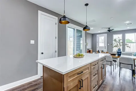 8008 Sunbury Street Houston TX 77028
