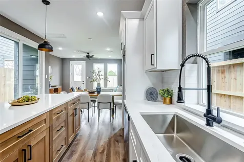 8008 Sunbury Street Houston TX 77028