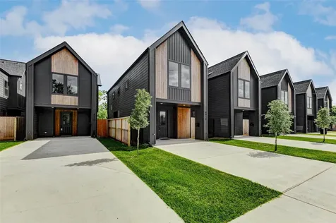 8008 Sunbury Street Houston TX 77028
