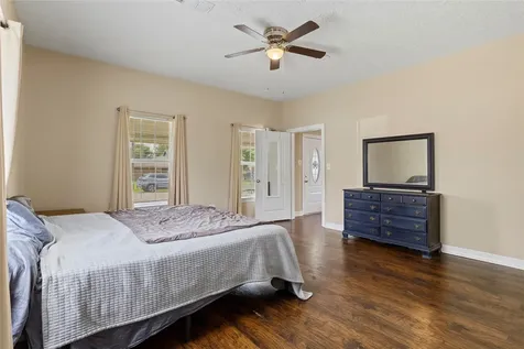 709 Dallas Street Port Neches TX 77651