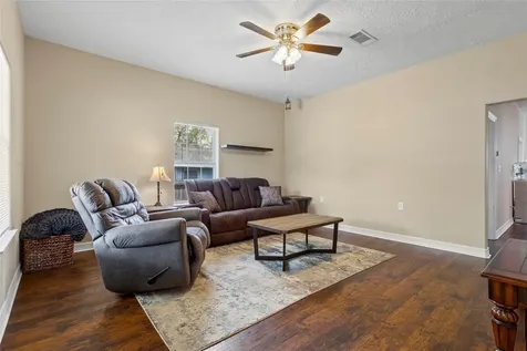 709 Dallas Street Port Neches TX 77651