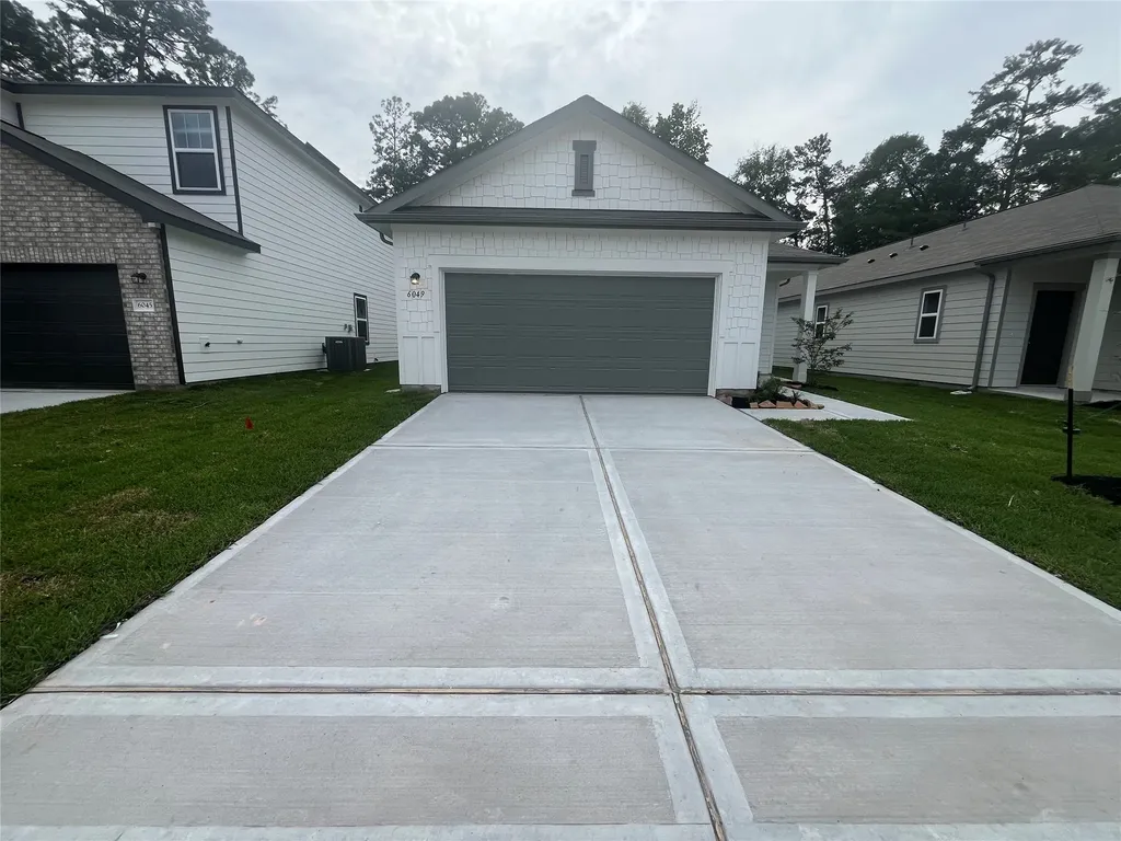 6049 Majestic Creek Trail Porter TX 77365