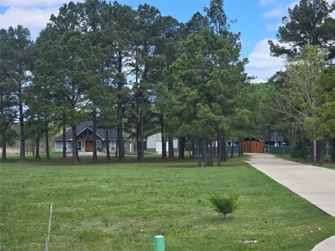 287 County Road 688 Dayton TX 77535