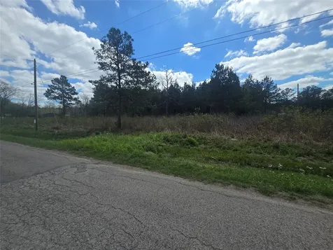 287 County Road 688 Dayton TX 77535