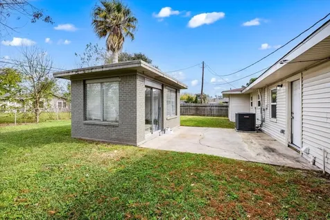 516 23rd Avenue N Texas City TX 77590